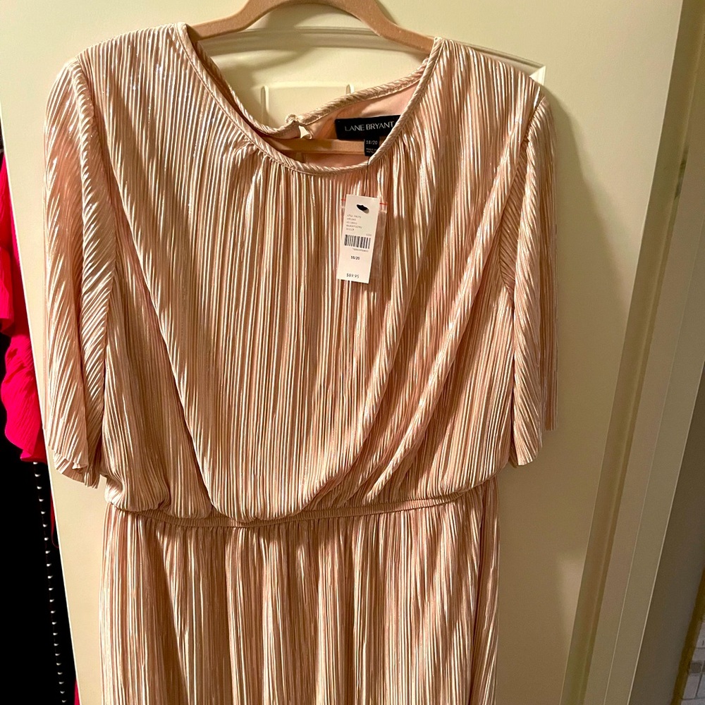 Pretty in pink! Dress, size 18/20; Lane Bryant; New w tags!